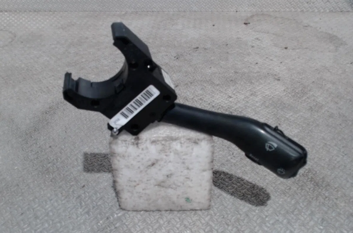 Commande essuie glace VOLKSWAGEN PASSAT 4  PASSAT 4 PHASE 2 occasion
