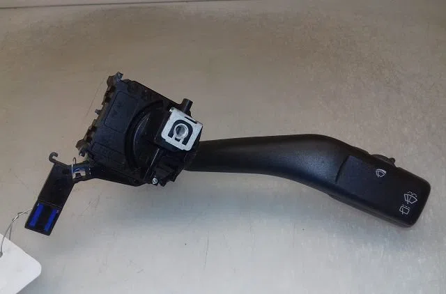 Commande essuie glace Volkswagen TOURAN (1T1, 1T2) 2.0 tdi 16v (2003-2010) 5 portes occasion