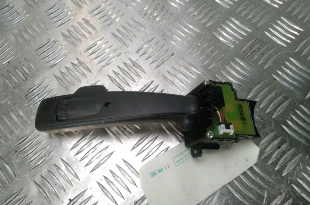 Commande essuie glace Volvo C30 (533) D2 (2010-2012) occasion
