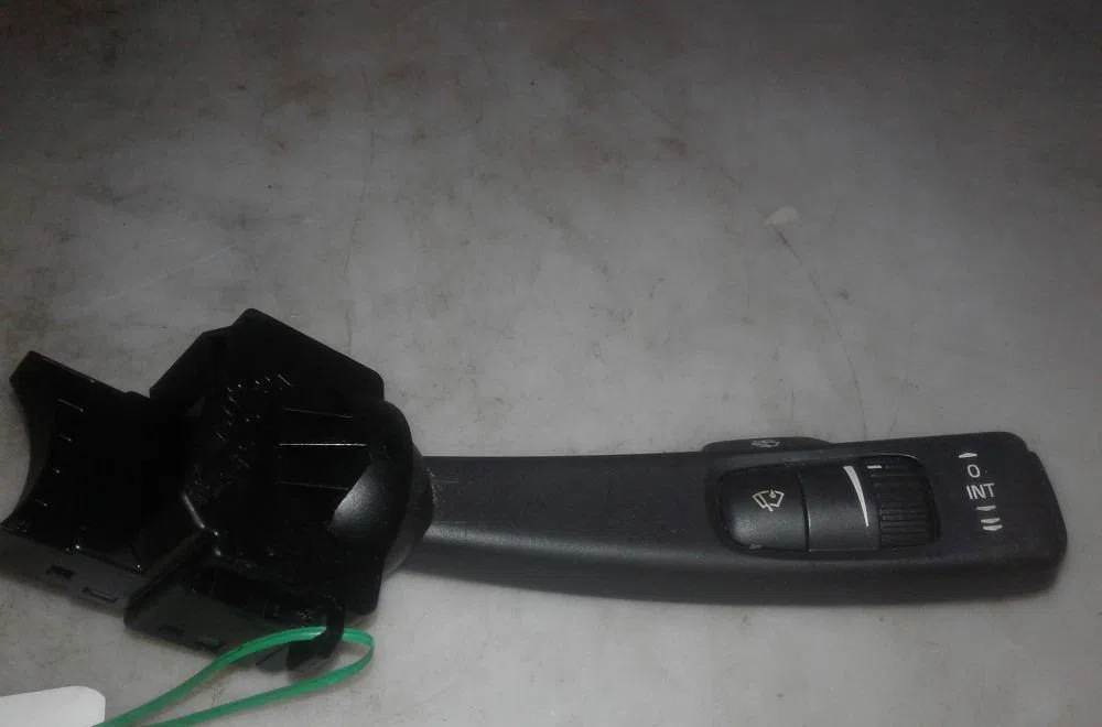 Commande essuie glace VOLVO S40 2004 occasion