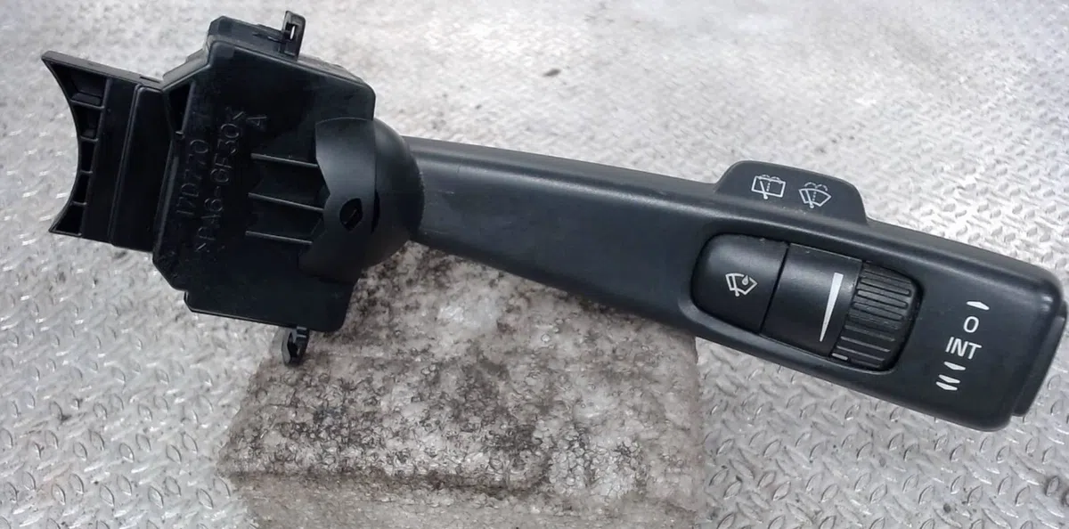 Commande essuie glace Volvo V50 (545) 2.0 d (2004-2010) occasion