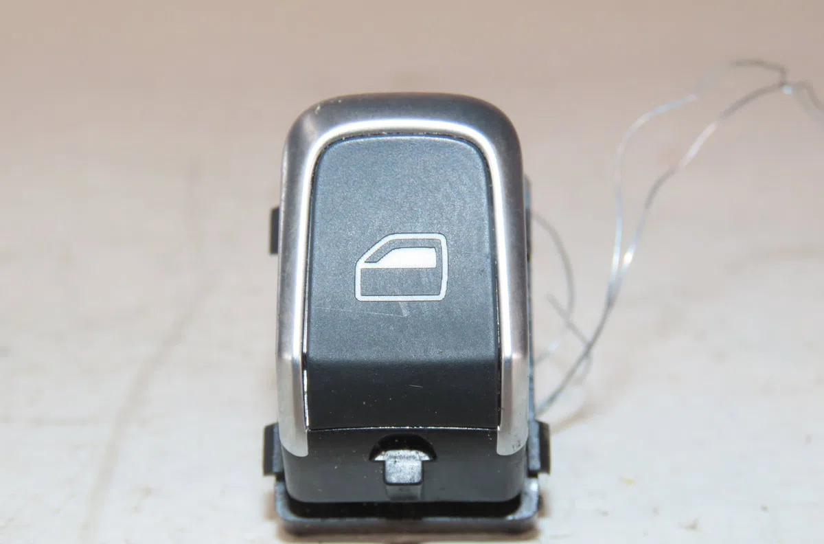 Commande leve-glace porte arrière droite Audi Q3 (8UB, 8UG) 2.0 tdi (2011-2018) occasion