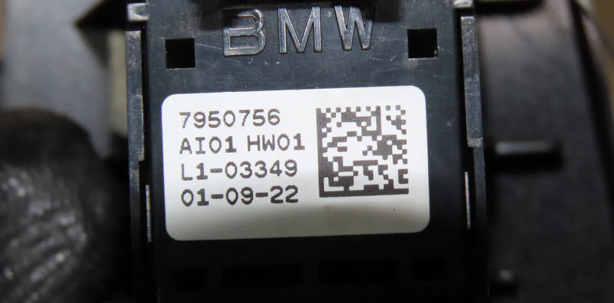 Commande leve-glace porte arrière droite Bmw 1 (F40) 118 i (2019) 5 portes occasion