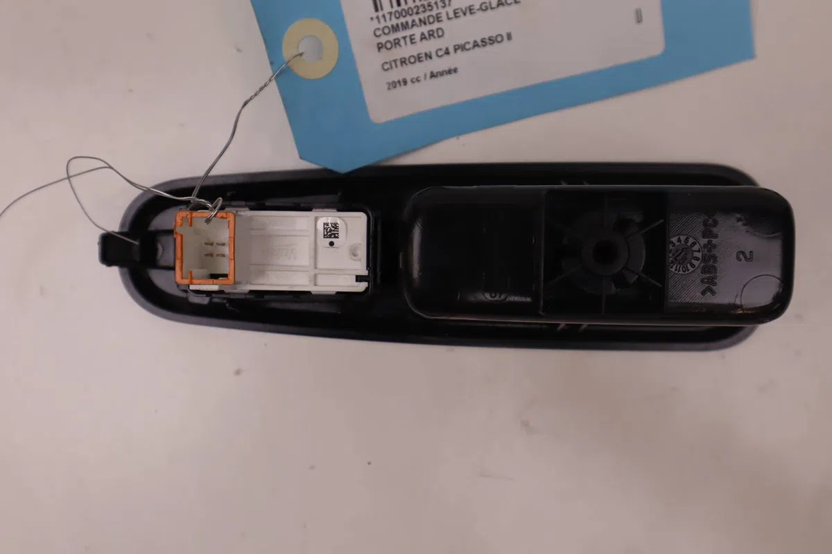 Commande leve-glace porte arrière droite Citroën C4 SPACETOURER (3D_) 1.5 bluehdi 130 (2018) occasion