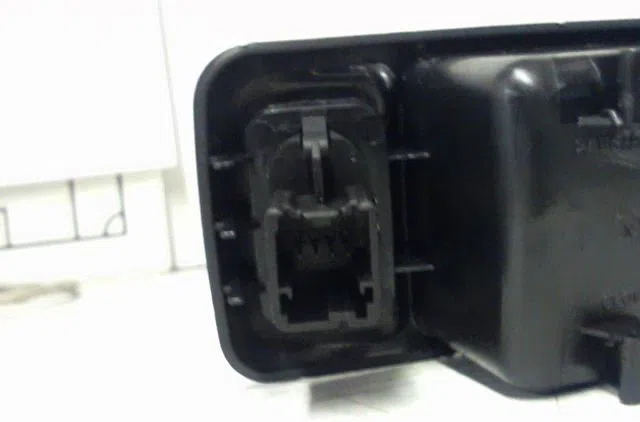 Commande leve-glace porte arrière droite FORD FOCUS occasion
