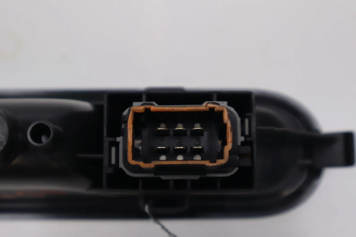 Commande leve-glace porte arrière droite Renault CLIO III (BR0-1, CR0-1) 1.5 dci (2010-2014) 3 portes occasion