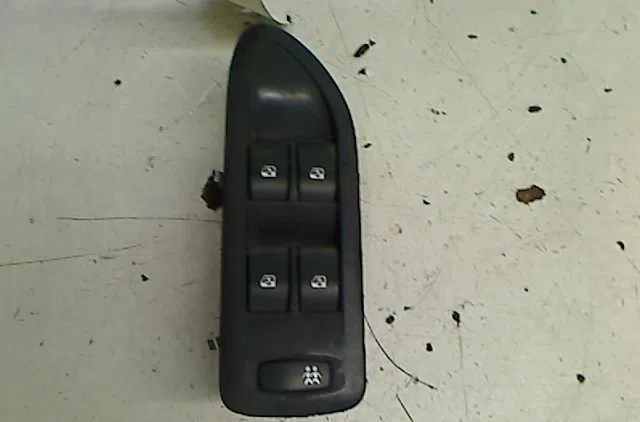 Commande leve-glace porte arrière droite RENAULT LAGUNA occasion