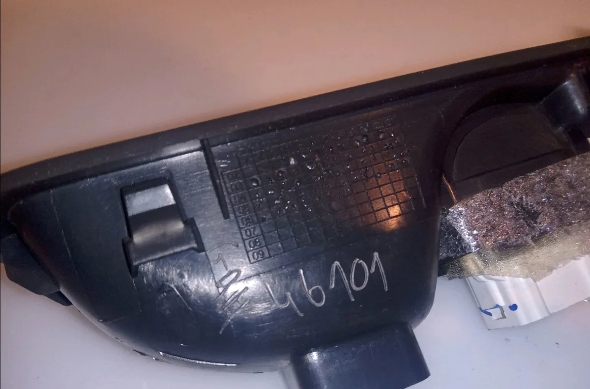 Commande leve-glace porte arrière droite Renault MEGANE II (BM0-1_, CM0-1_) 1.9 dci (2005-2009) occasion