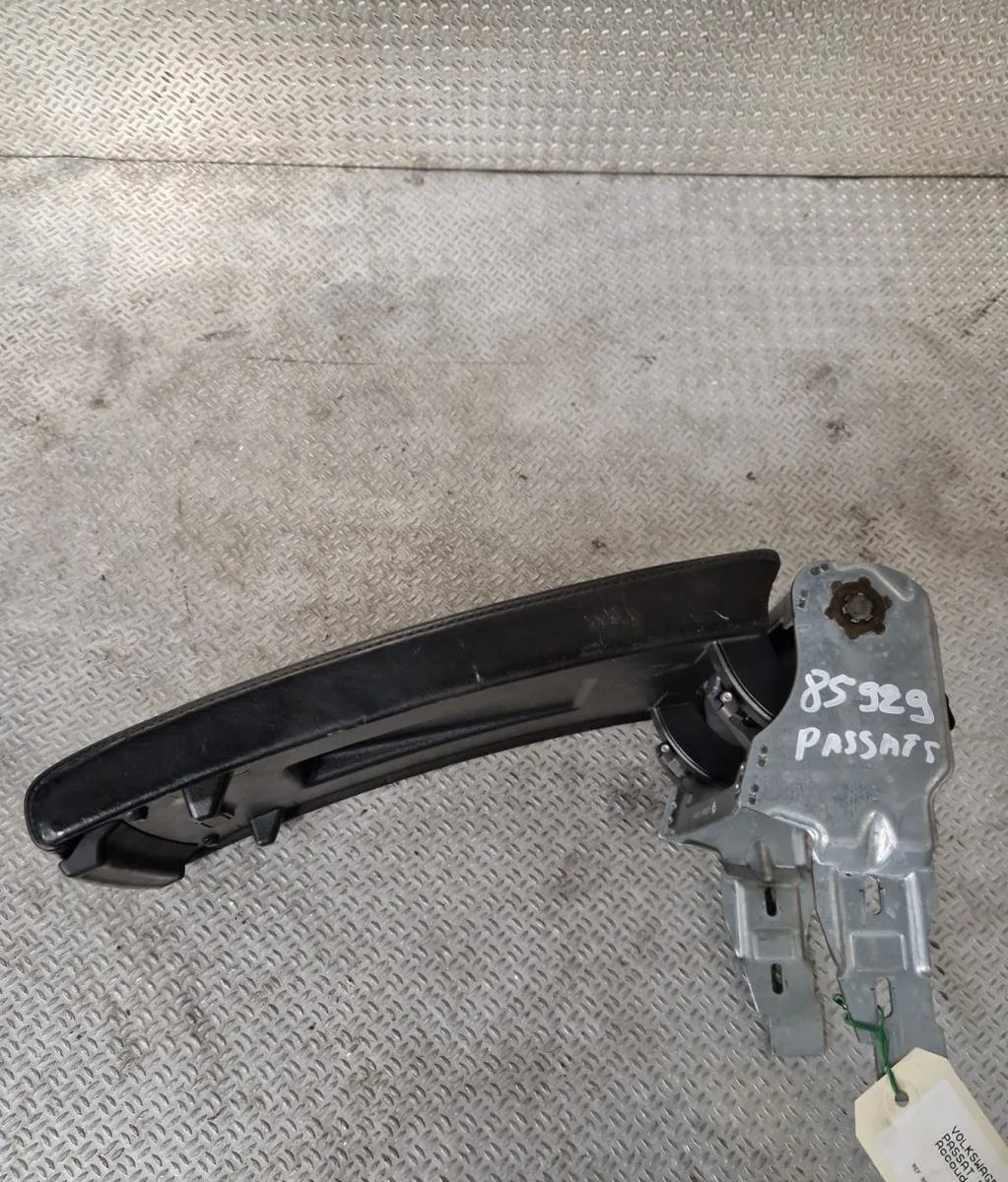 Commande leve-glace porte arrière droite VOLKSWAGEN PASSAT 5  PASSAT 5 BREAK occasion