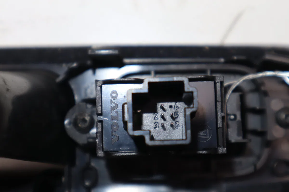 Commande leve-glace porte arrière droite Volvo V50 (545) 2.0 d (2004-2010) occasion