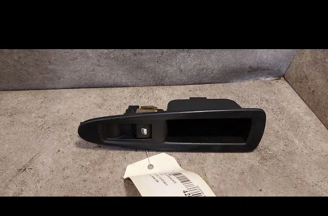 Commande leve-glace porte arrière gauche Citroen C4 I (LC_) 1.6 hdi (2004-2011) 5 portes occasion
