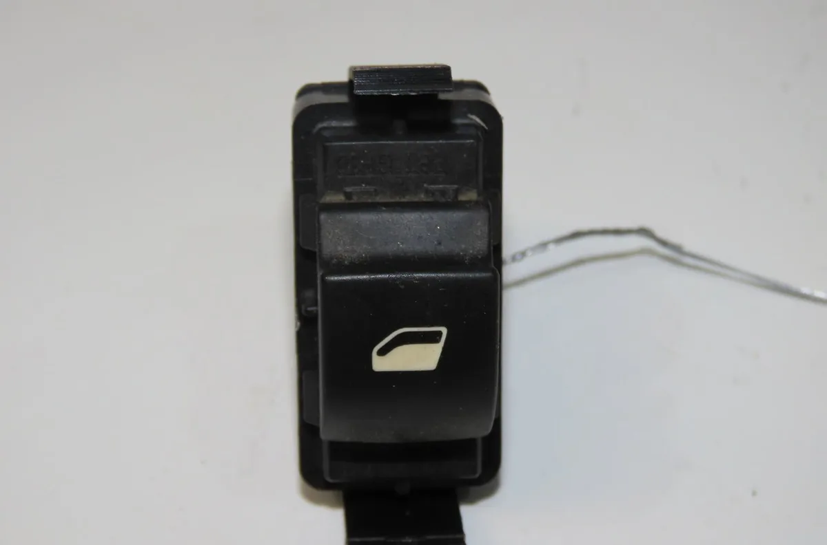 Commande leve-glace porte arrière gauche Citroen C5 III (RD_) 2.0 hdi (rdrhda) (2008) occasion