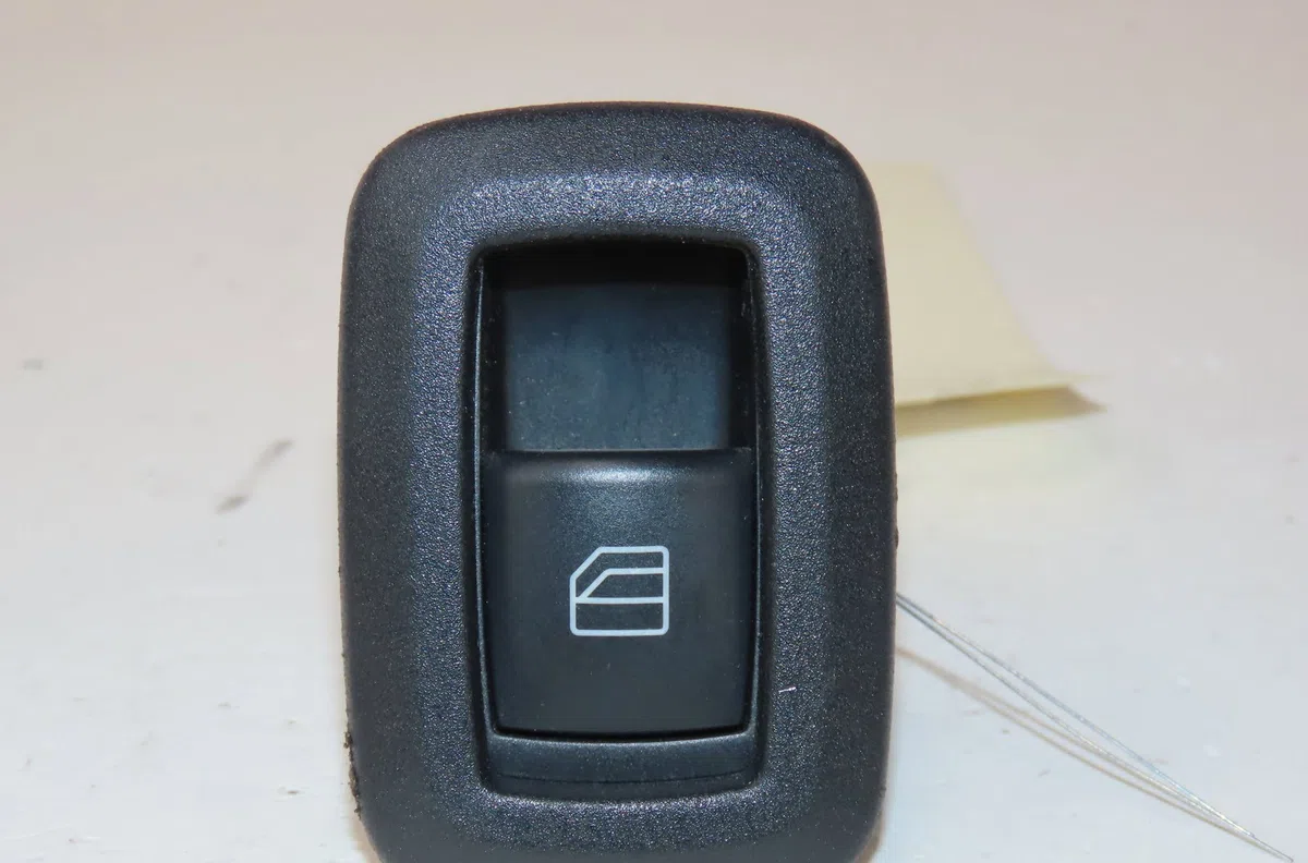 Commande leve-glace porte arrière gauche Mercedes-benz CLASSE A (W169) A 180 cdi (169.007, 169.307) (2004-2012) 5 portes