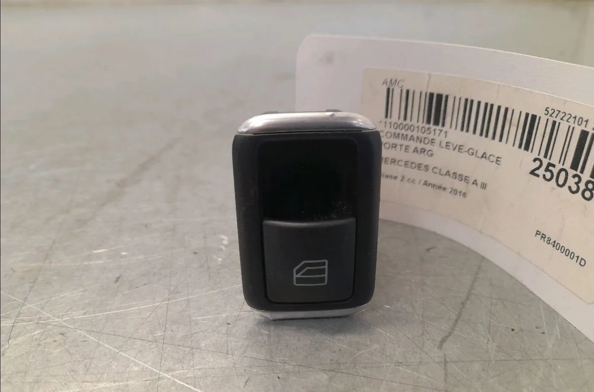 Commande leve-glace porte arrière gauche Mercedes-benz CLASSE A (W176) A 160 (176.041) (2015-2018) occasion