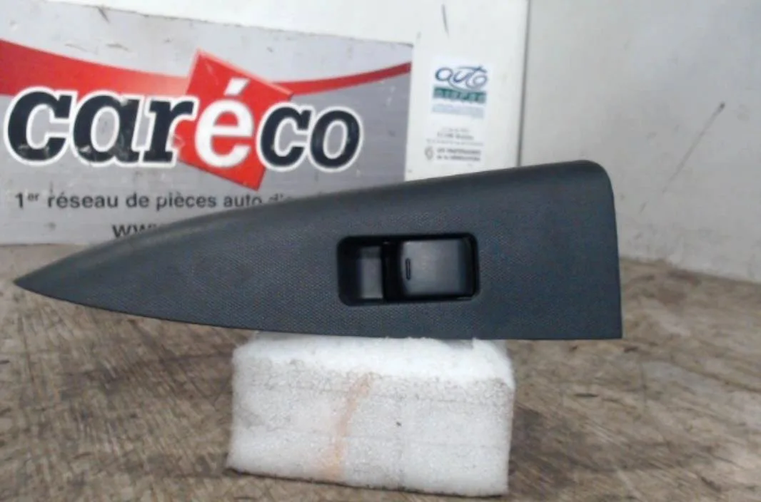 Commande leve-glace porte arrière gauche NISSAN NOTE 1 NOTE 1 PHASE 1 occasion