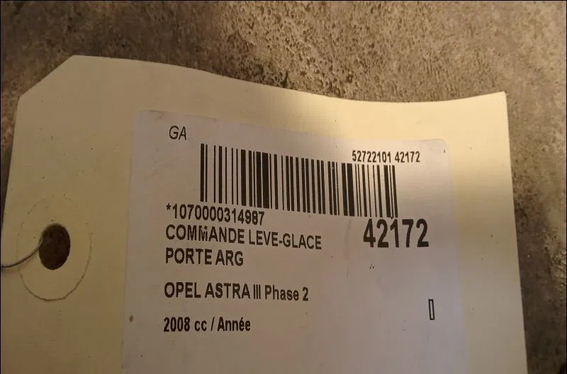 Commande leve-glace porte arrière gauche Opel ASTRA H (A04) 1.7 cdti (l48) (2004-2010) 5 portes occasion