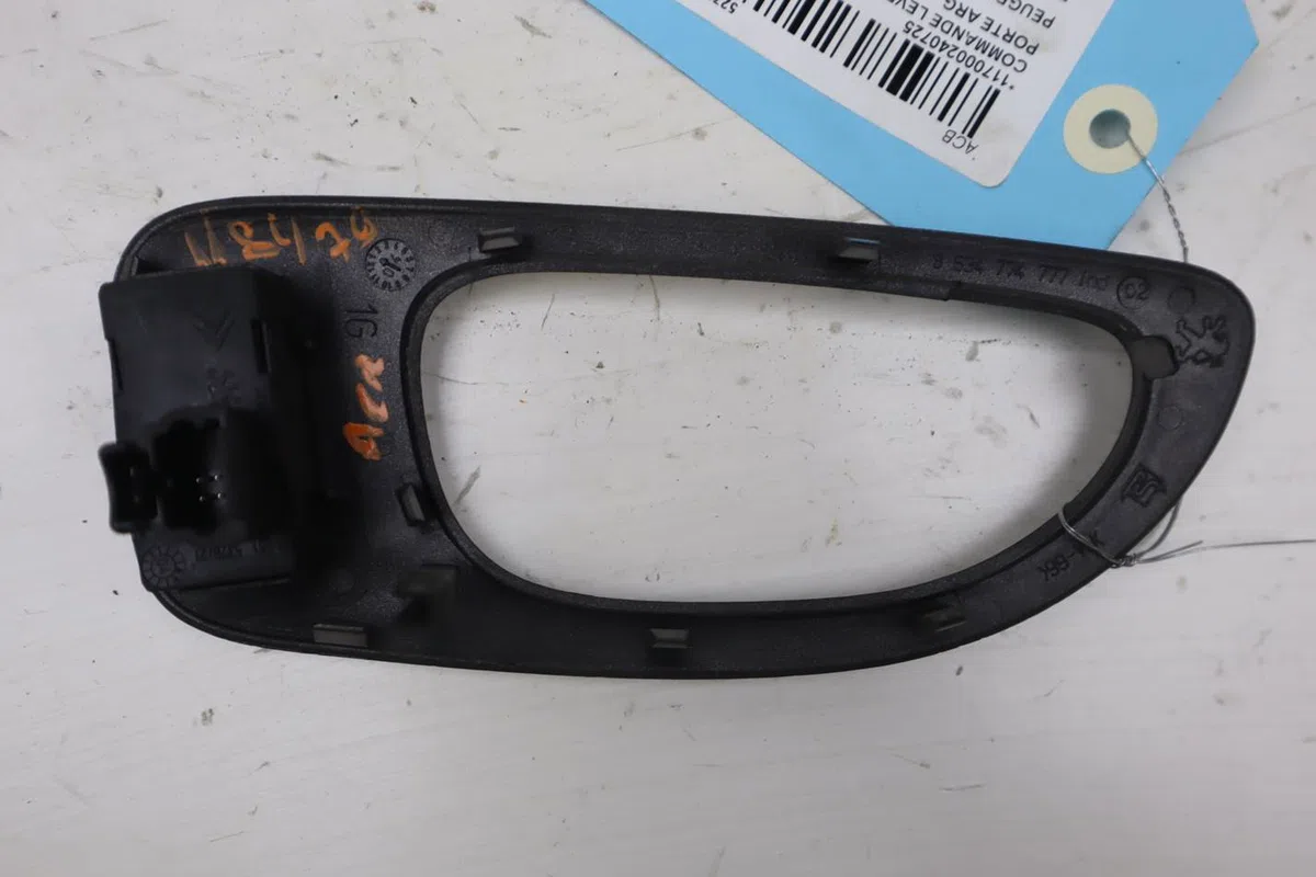 Commande leve-glace porte arrière gauche Peugeot 307 (3A-C) 2.0 hdi 135 (2003-2007) occasion