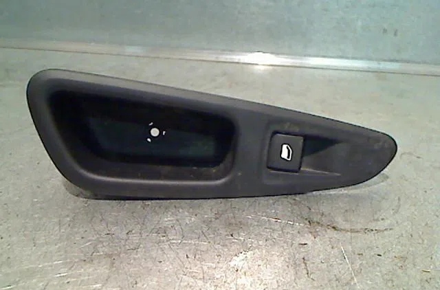 Commande leve-glace porte arrière gauche PEUGEOT 308 2013 occasion