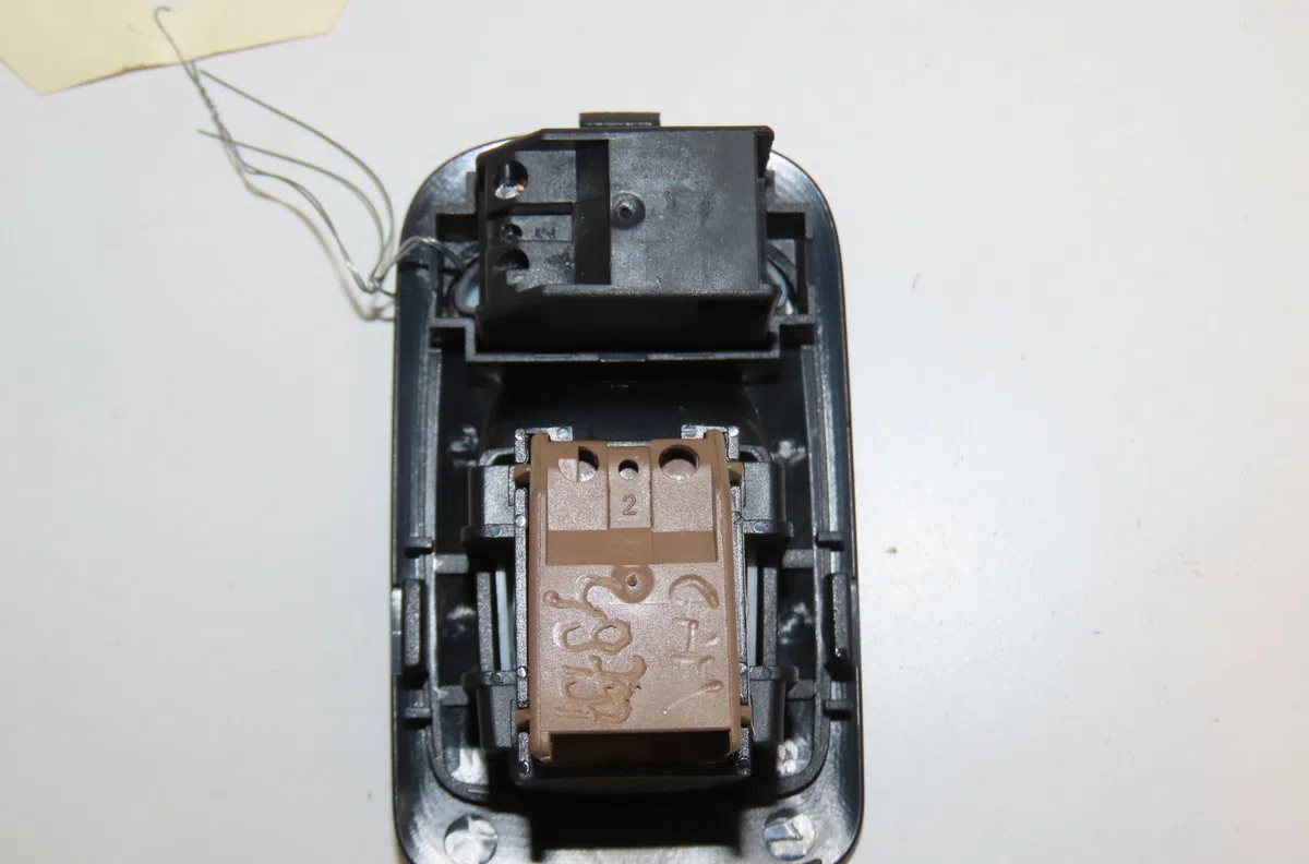 Commande leve-glace porte arrière gauche Porsche CAYENNE (9PA) S 4.5 (2002-2007) occasion