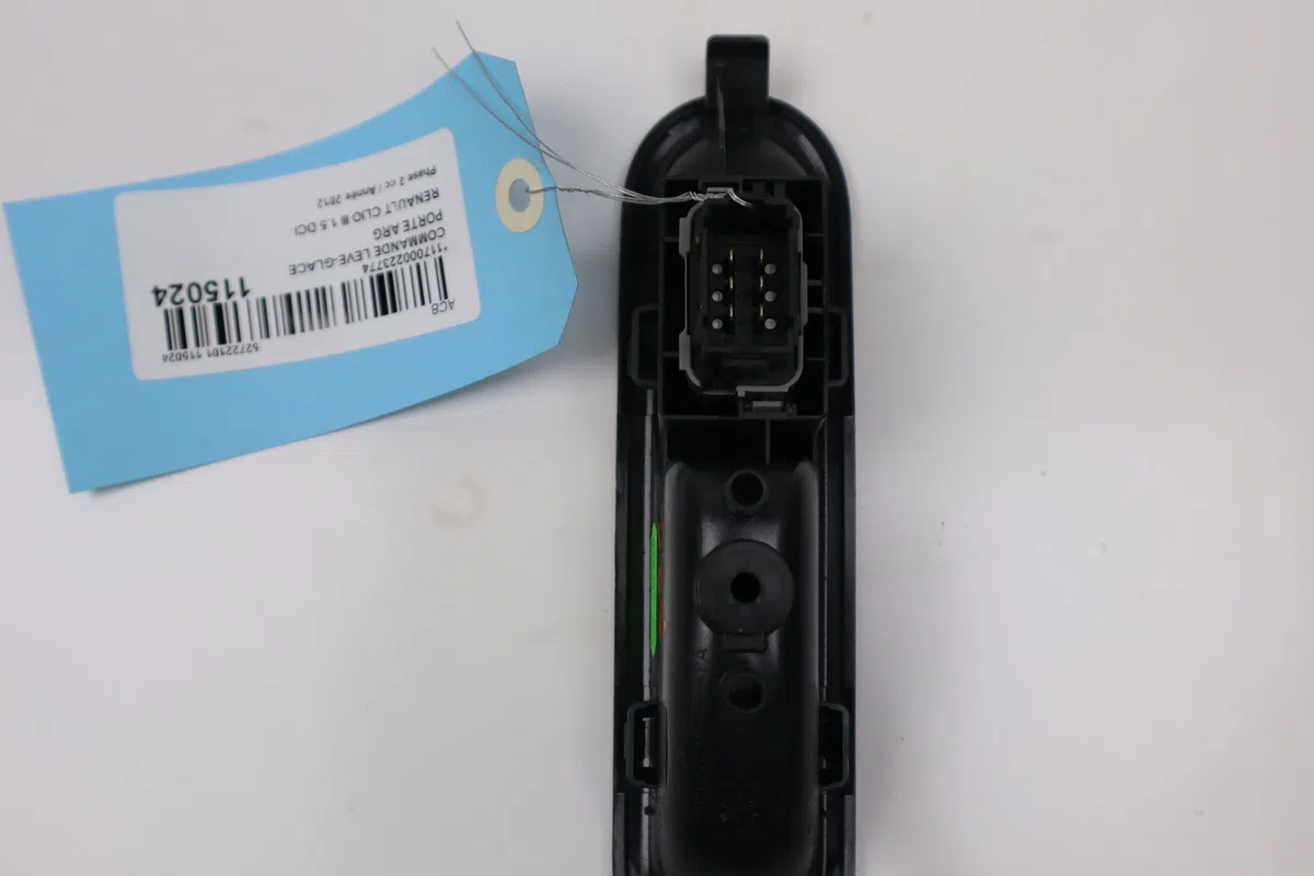Commande leve-glace porte arrière gauche Renault CLIO III (BR0-1, CR0-1) 1.5 dci (2010-2014) 3 portes occasion