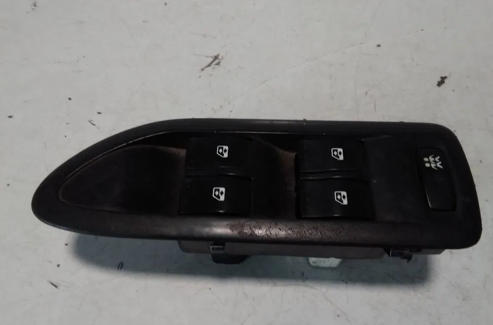 Commande leve-glace porte arrière gauche RENAULT LAGUNA II 2002 occasion