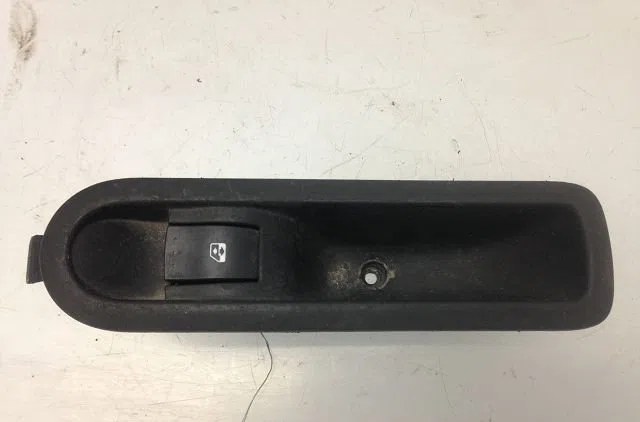 Commande leve-glace porte arrière gauche RENAULT MEGANE I 2004 occasion