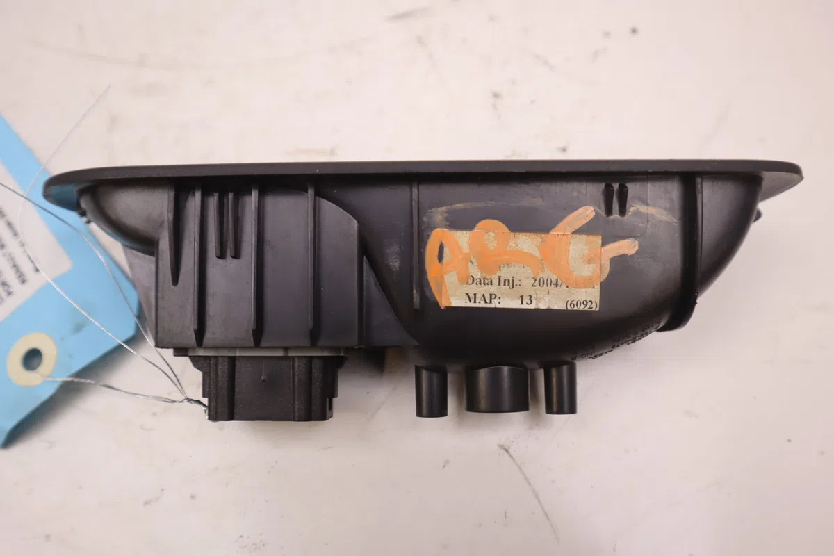 Commande leve-glace porte arrière gauche Renault MODUS - GRAND MODUS (F-JP0_) 1.4 (jp01, jp0j) (2004) occasion
