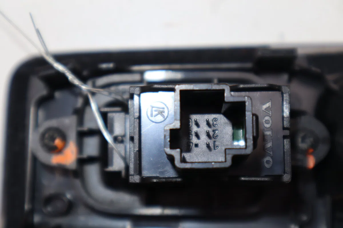 Commande leve-glace porte arrière gauche Volvo V50 (545) 2.0 d (2004-2010) occasion