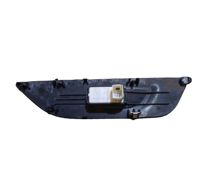 COMMANDE LEVE-GLACE PORTE AVANT DROIT PEUGEOT 2008 II 9826360077