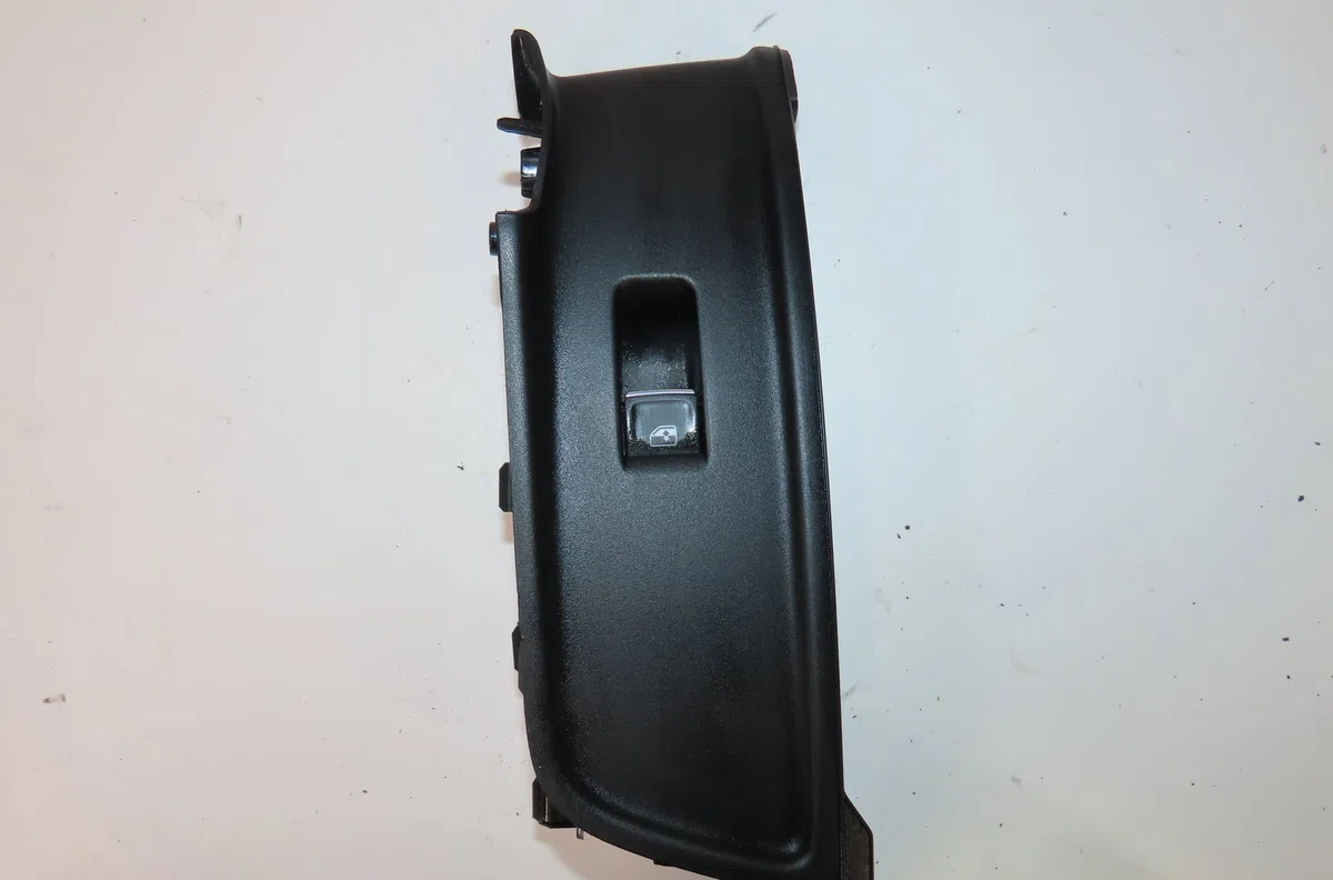 Commande lève-glace porte avant droite Audi A1 Sportback (GBA) 40 tfsi (2018) occasion