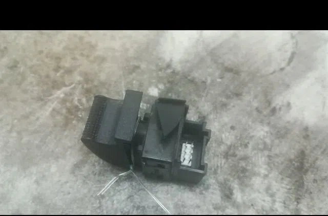 Commande lève-glace porte avant droite AUDI A3 I 1998 occasion