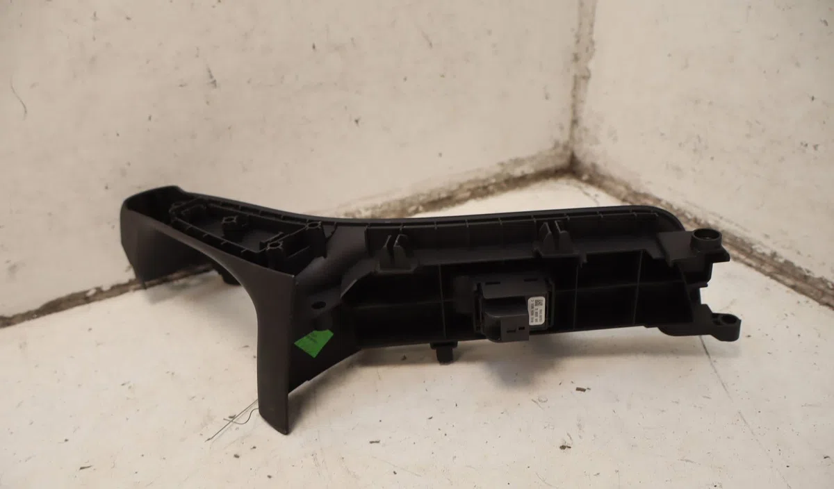 Commande lève-glace porte avant droite Audi Q3 (8UB, 8UG) 2.0 tdi (2011-2018) occasion — photo 2