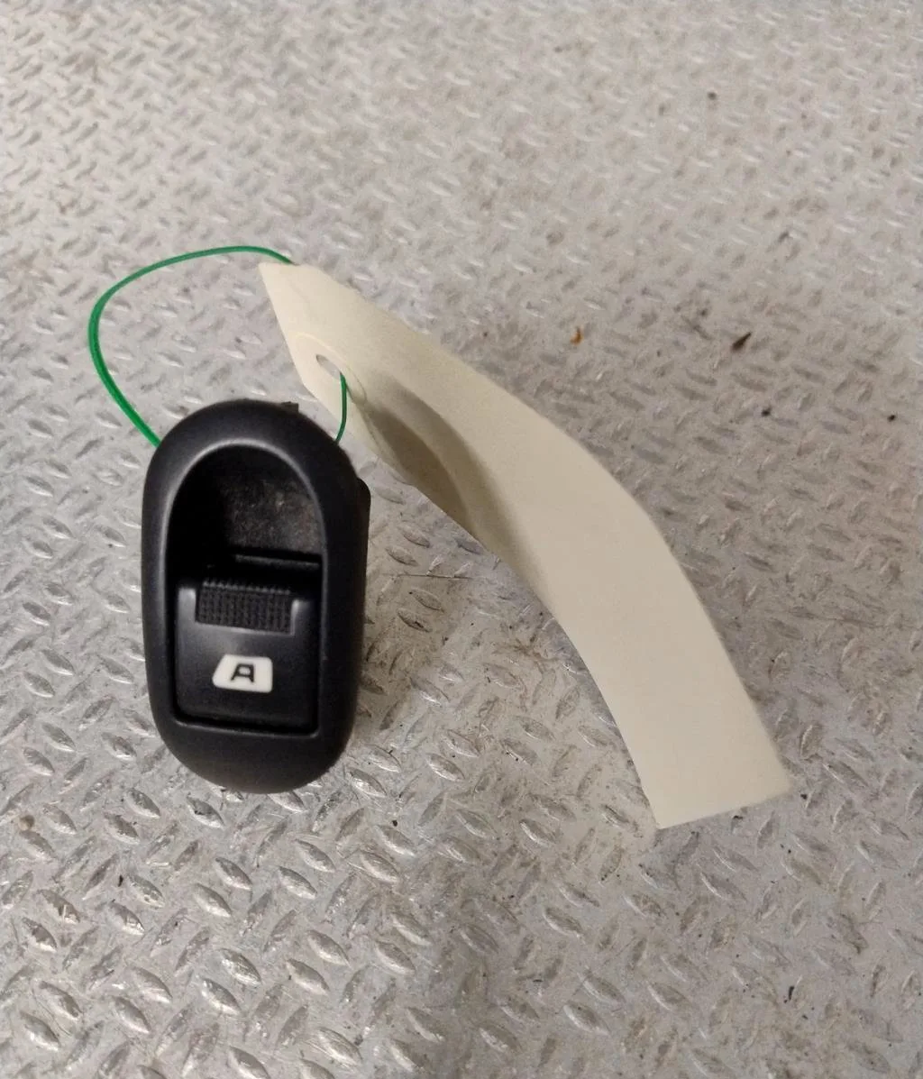 Commande lève-glace porte avant droite Citroen C2 (JM_) 1.4 (2003-2009) 3 portes occasion