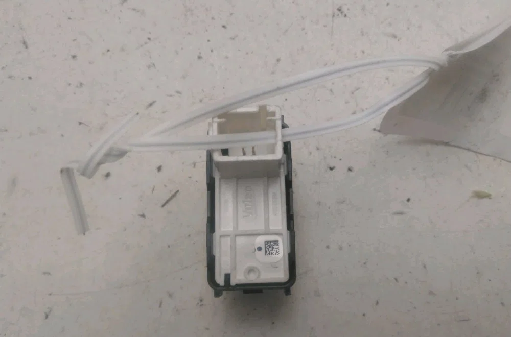Commande lève-glace porte avant droite Citroen C3 AIRCROSS II (2R_, 2C_) 1.2 puretech 110 (2rhnzb, 2rhnzw, 2rhnpx, 2rhnp