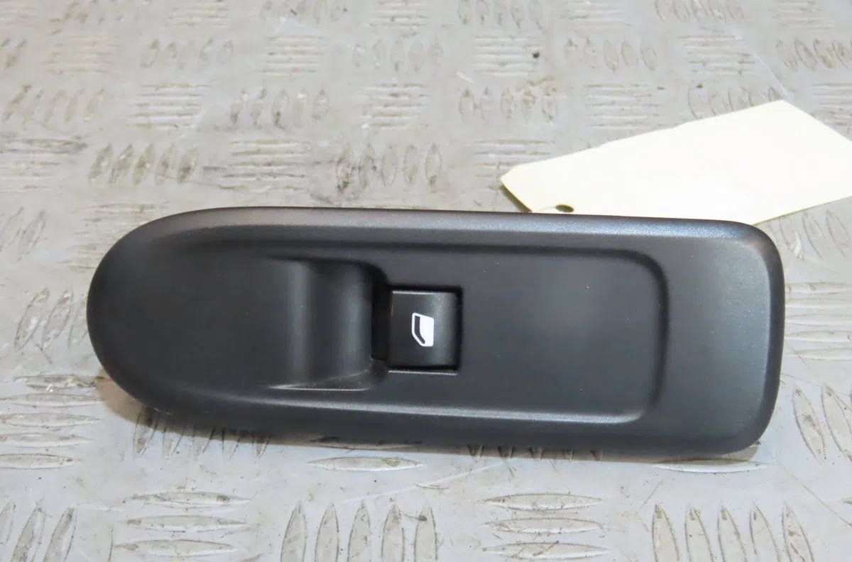 Commande lève-glace porte avant droite CITROEN C3 occasion