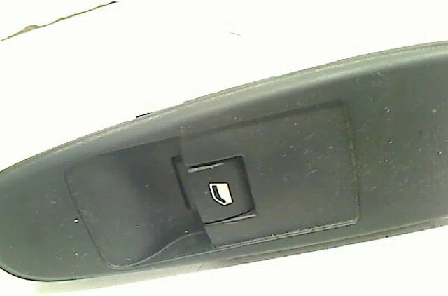 Commande lève-glace porte avant droite Citroën C4 GRAND PICASSO I (UA_) 1.6 hdi (2006-2011) 5 portes occasion