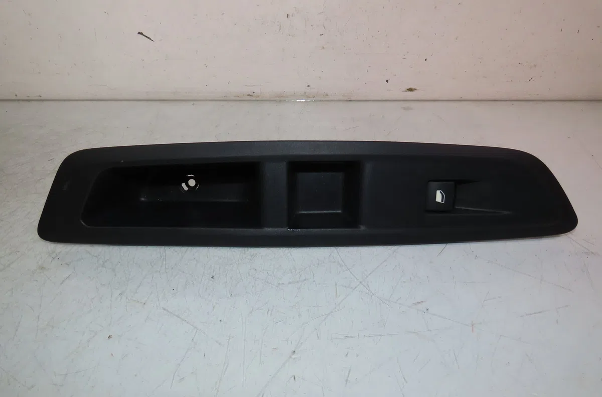 Commande lève-glace porte avant droite Citroën C4 III (BA_, BB_, BC_) 1.5 bluehdi 130 (bbyhzb) (2020) occasion