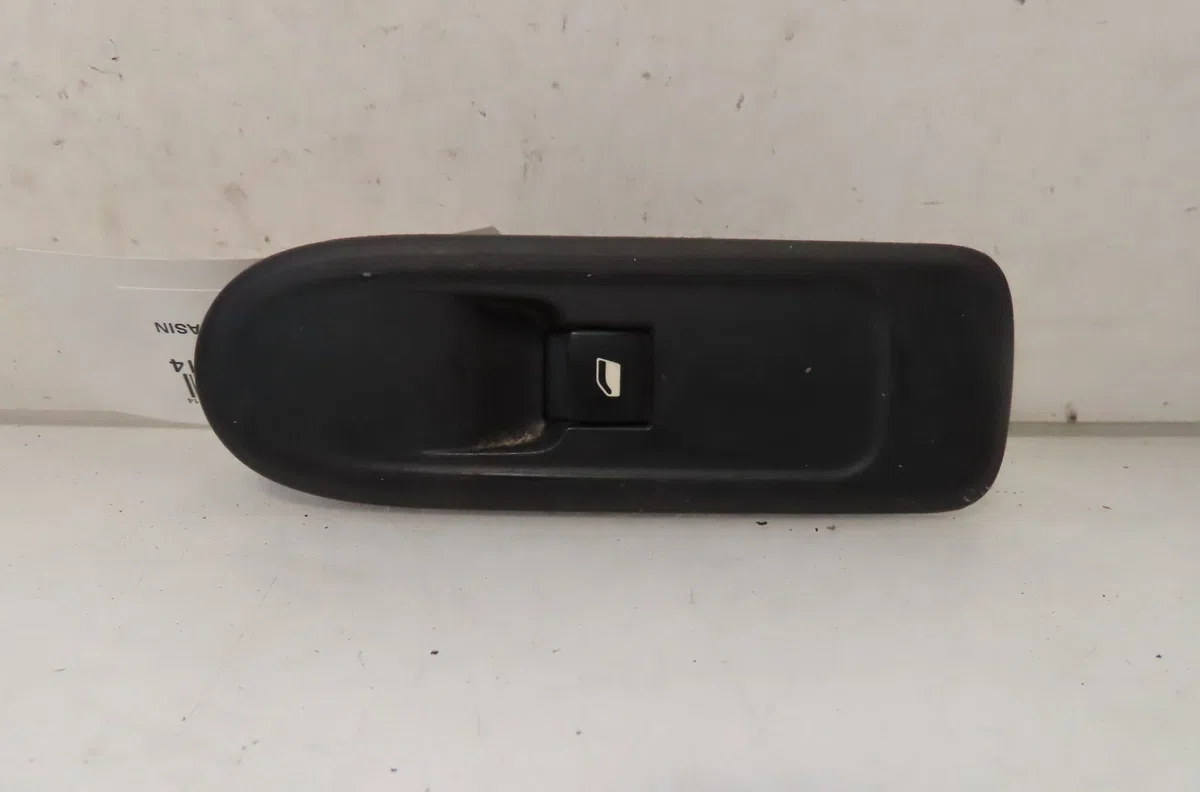 Commande lève-glace porte avant droite Citroën C5 III (RD_) 2.0 hdi (rdrhda) (2008) occasion