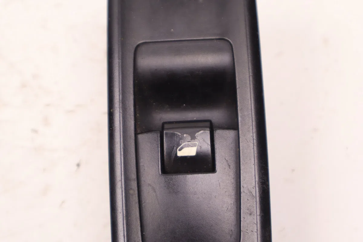 Commande lève-glace porte avant droite Citroën C8 (EA_, EB_) 2.0 hdi (2002) occasion