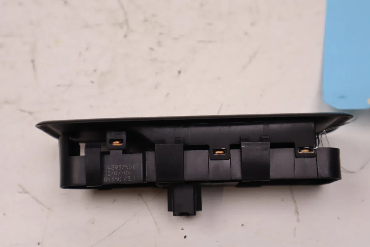 Commande lève-glace porte avant droite Citroën C8 (EA_, EB_) 2.0 hdi (2002) occasion