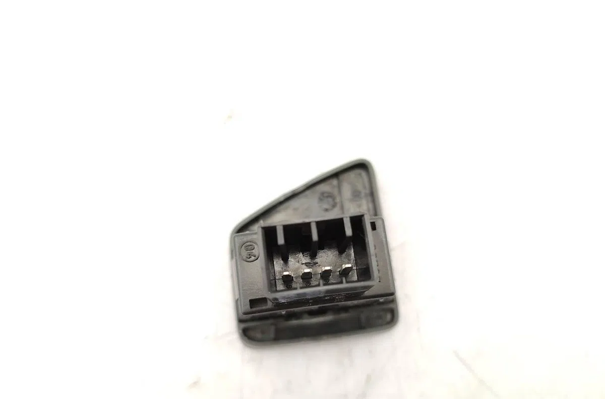 Commande lève-glace porte avant droite FIAT 500 2 CABRIO PHASE 1 occasion — photo 4
