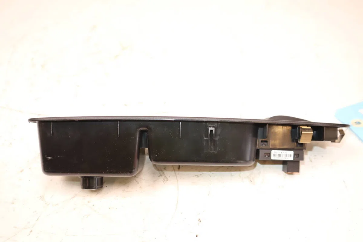Commande lève-glace porte avant droite Fiat PUNTO EVO (199_) 1.4 natural power (2009-2012) occasion