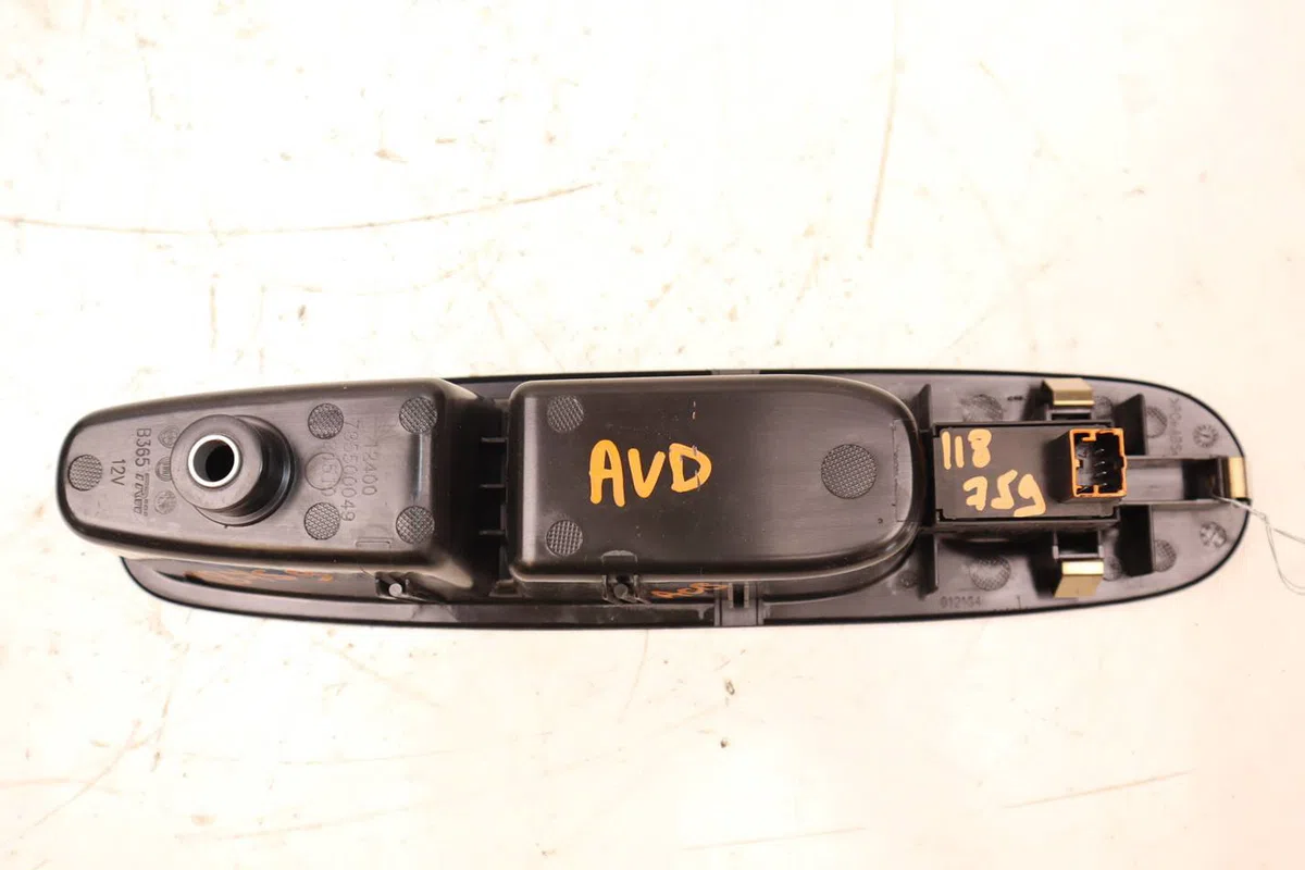 Commande lève-glace porte avant droite Fiat PUNTO EVO (199_) 1.4 natural power (2009-2012) occasion