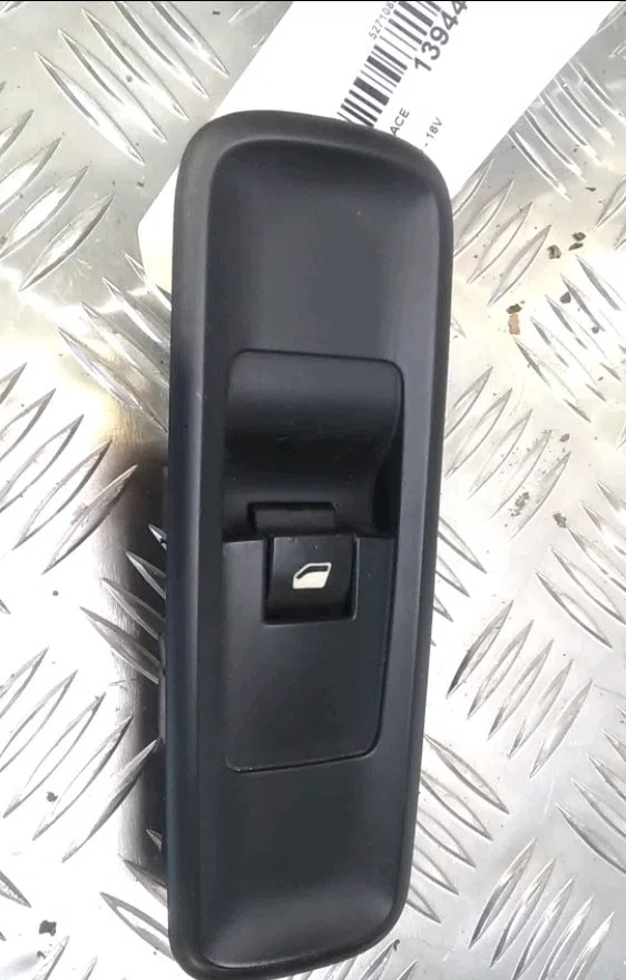 Commande lève-glace porte avant droite Fiat ULYSSE (179_) 2.2 jtd (2002-2006) occasion