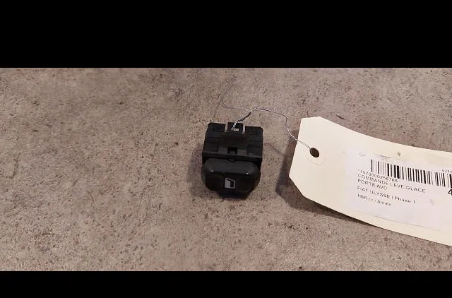 Commande lève-glace porte avant droite Fiat ULYSSE (220_) 2.0 (220.ac5) (1994-2002) occasion