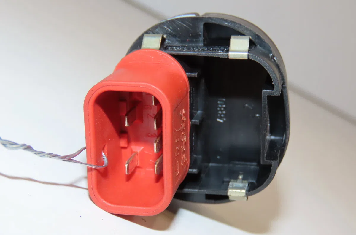 Commande lève-glace porte avant droite Ford FIESTA V (JH_, JD_) 1.4 16v (2001-2008) 5 portes occasion