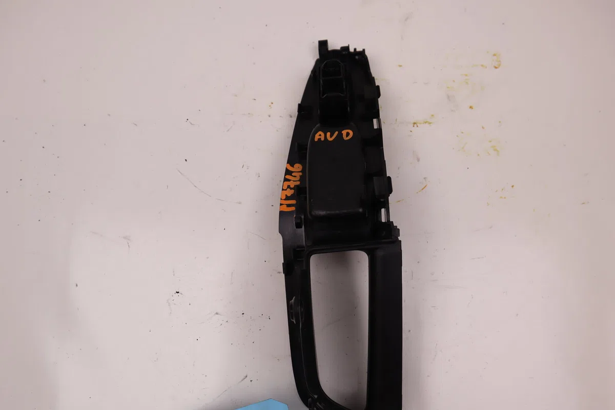 Commande lève-glace porte avant droite Ford FIESTA VI (CB1, CCN) 1.0 ecoboost (2013) occasion