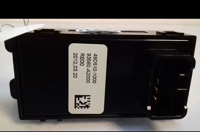 Commande lève-glace porte avant droite Kia CEE'D (JD) 1.6 crdi 128 (2012-2018) occasion