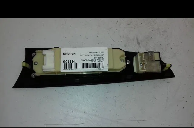Commande lève-glace porte avant droite Lexus IS II (_E2_) 220d (ale20) (2005-2012) occasion