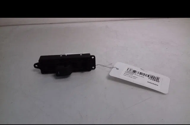 Commande lève-glace porte avant droite Mazda 6 Break (GH) 2.2 d (gh10) (2010-2013) occasion